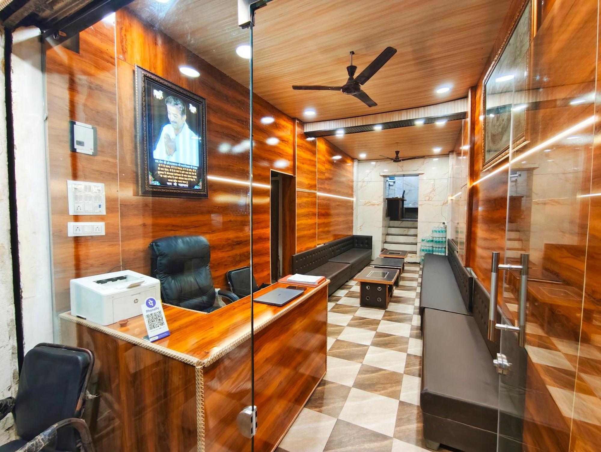 Hotel Om Palace Near Mahakal Mandir Ujjain Ngoại thất bức ảnh